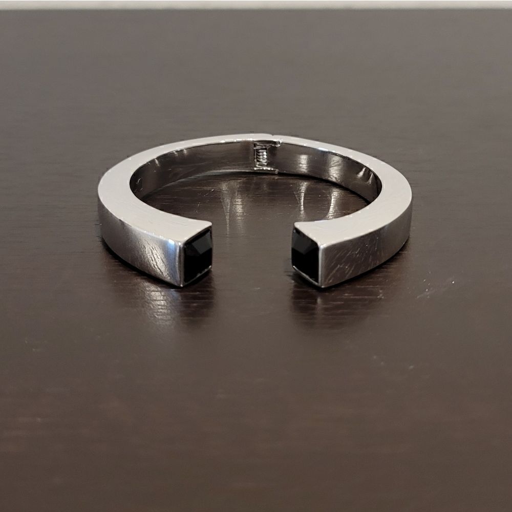 DIANE Von FURSTENBERG Cuff Bracelet - Picture 2 of 7